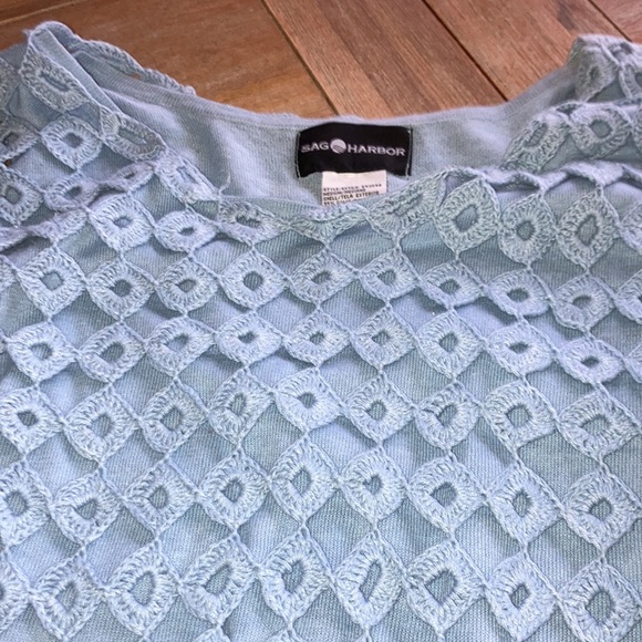 Beautiful crocheted double layered top - Picture 3 of 7